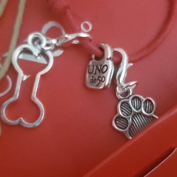 - Unode50 red adjustable charm bracelet plus extra uno charms - Picture 5 of 5
